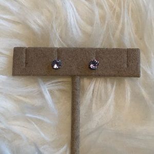 14kt Whitegold Studs With Iolite